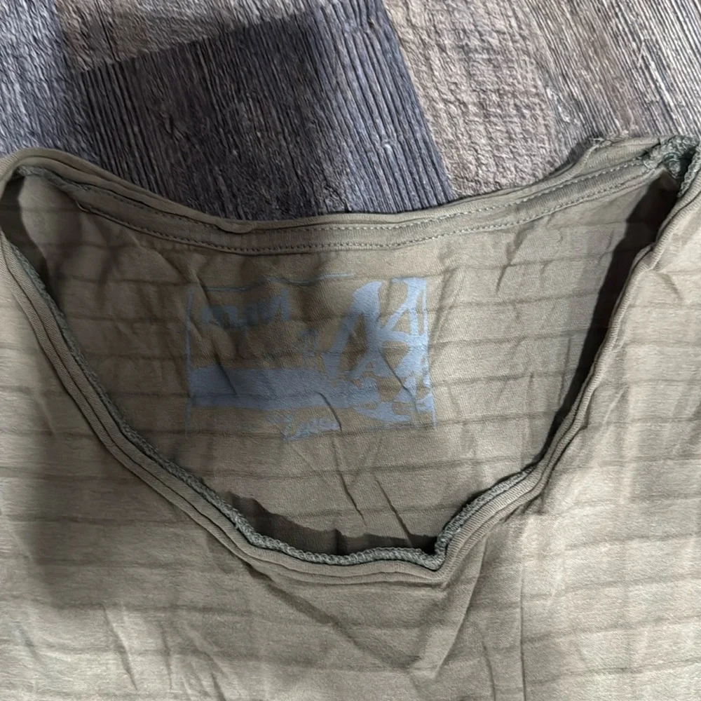 3 Mavi t shirts - Picture 7 of 7